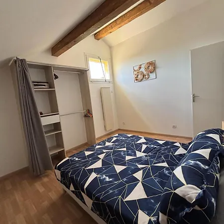 Modern 3-star Villa, 3 Bedrooms, Private Parking ヴィラ